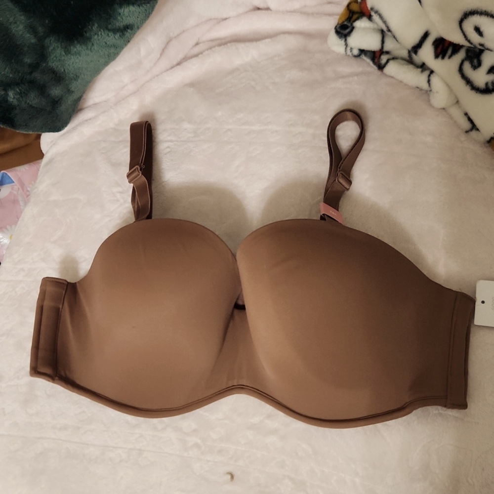 NWT Multi-way strapless bra